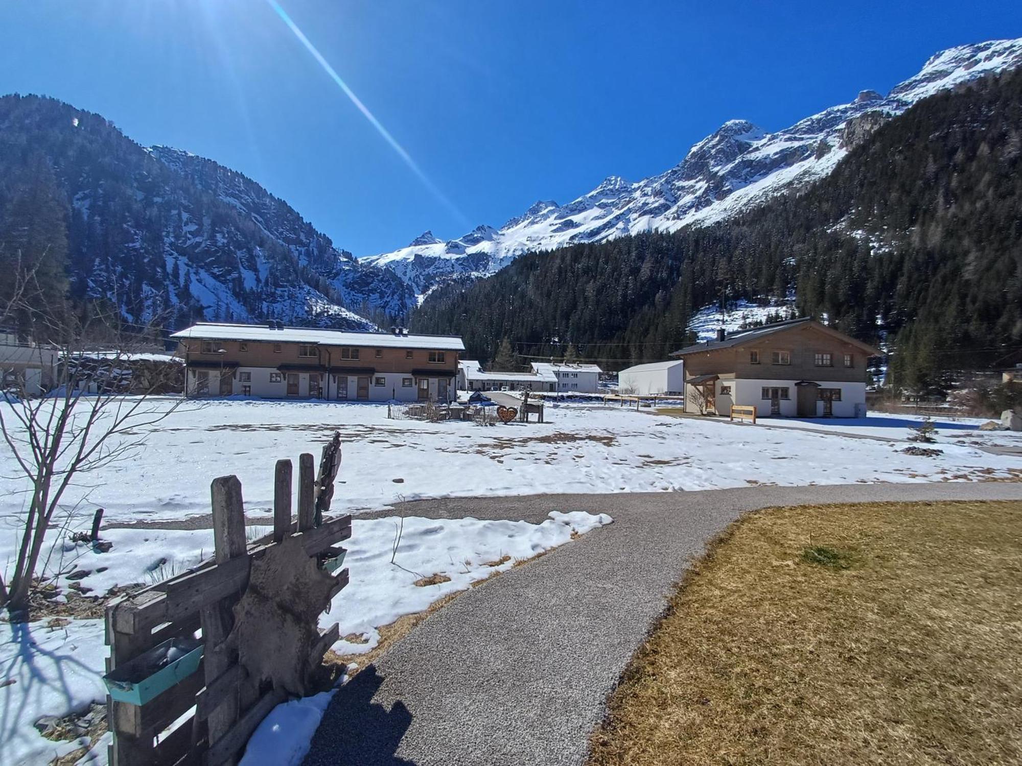 Tauerndorf Enzingerboden Ski In&Out - Steinbock Lodges Exterior photo